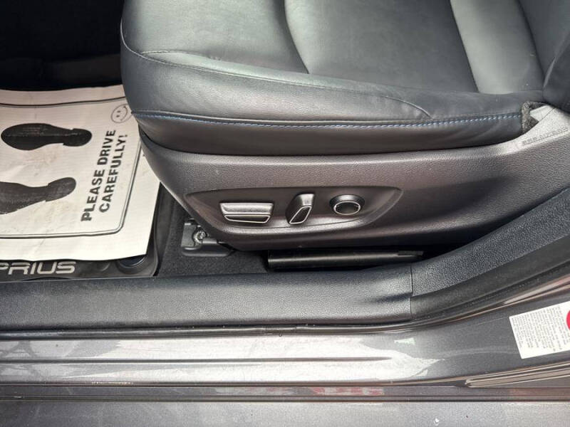 2017 Toyota Prius Four Touring