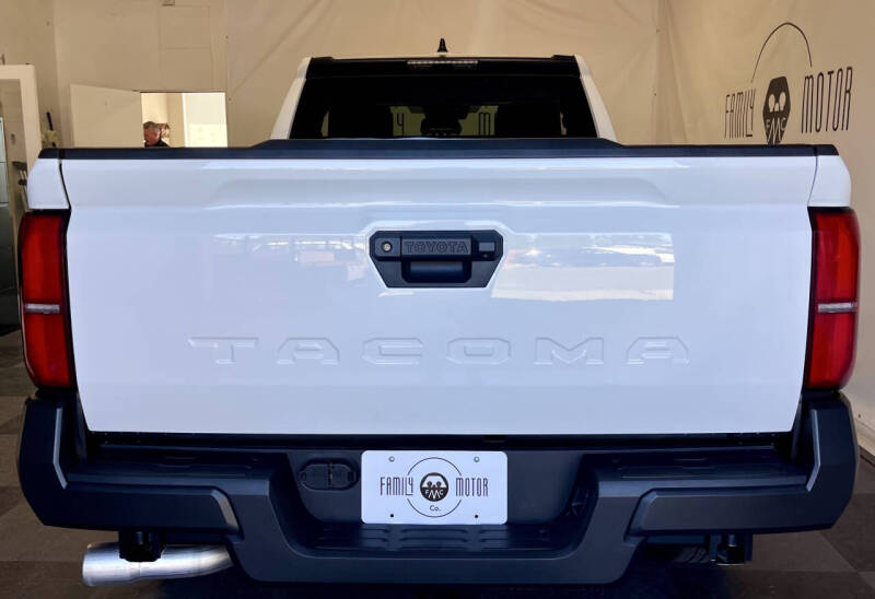 2024 Toyota Tacoma SR