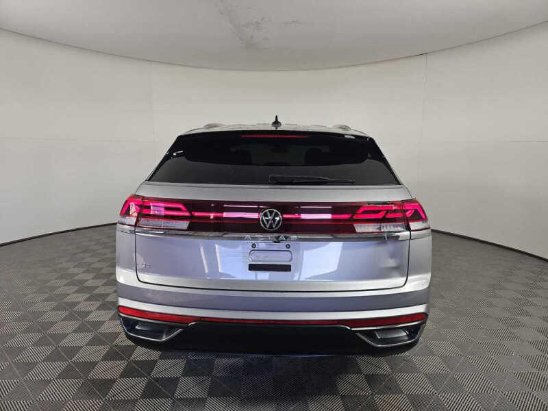 2024 Volkswagen Atlas Cross Sport SE