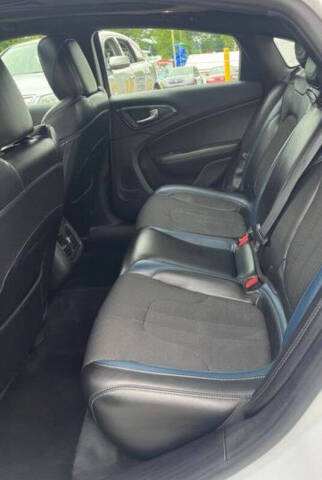 2016 Chrysler 200