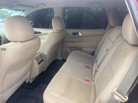 2016 Nissan Pathfinder SL