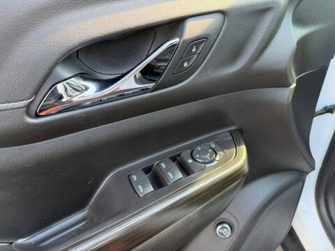 2020 GMC Acadia SLT