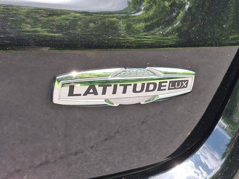 2023 Jeep Compass Latitude Lux