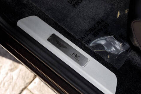 2026 Aston Martin DBX 707