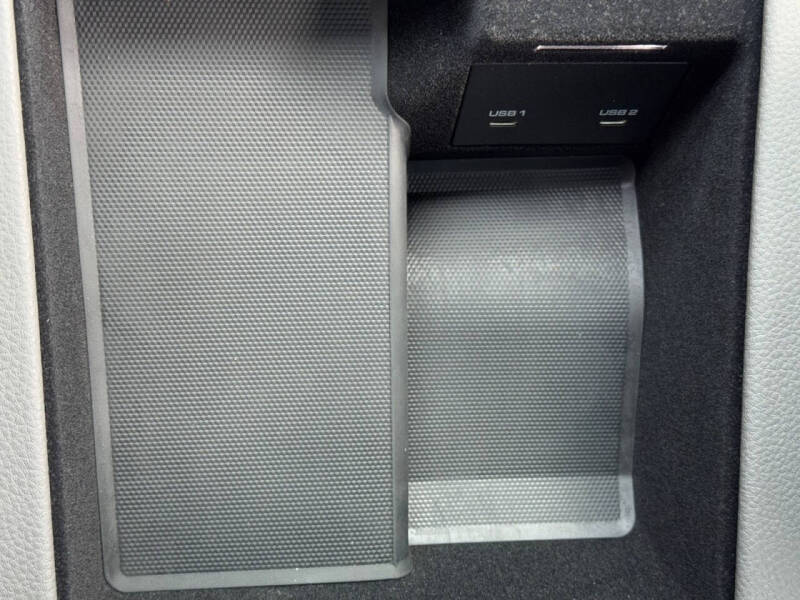 2023 Porsche Cayenne E-Hybrid Coupe