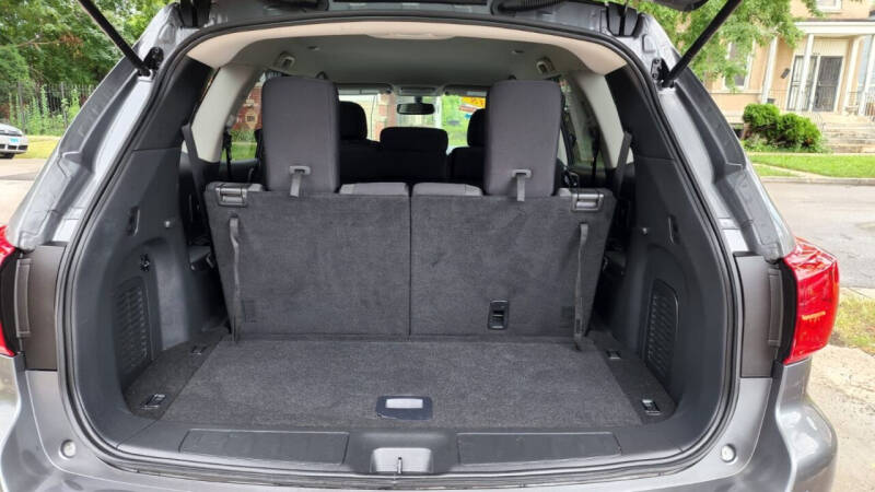 2018 Nissan Pathfinder SV