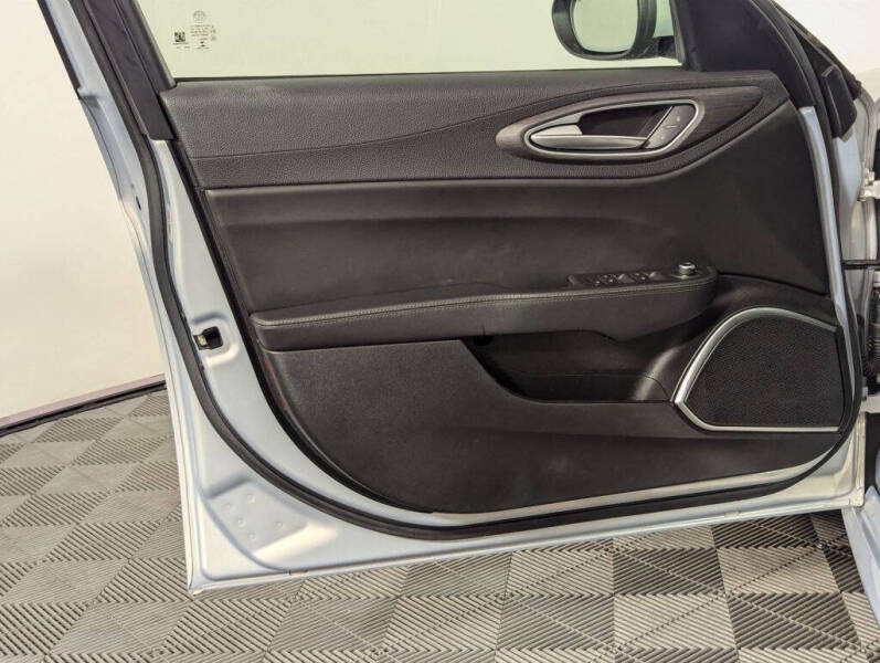 2021 Alfa Romeo Giulia Ti