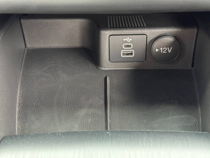 2024 Ford Escape Hybrid ST-Line Select