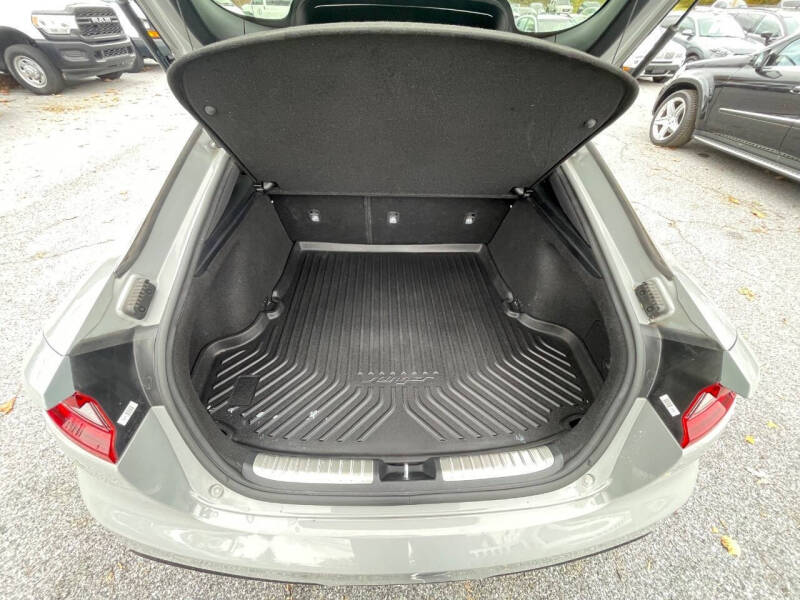 2019 Kia Stinger GT1