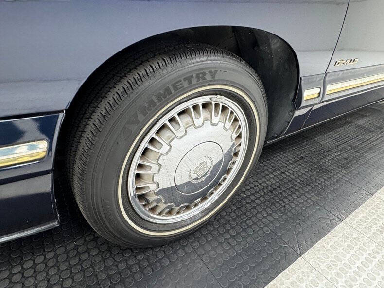 1997 Cadillac DeVille D'elegance