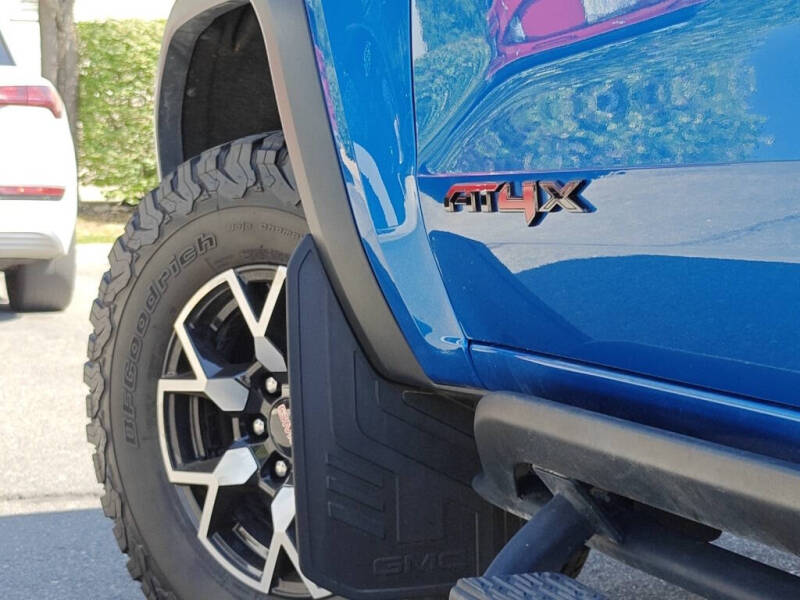 2023 GMC Canyon AT4X