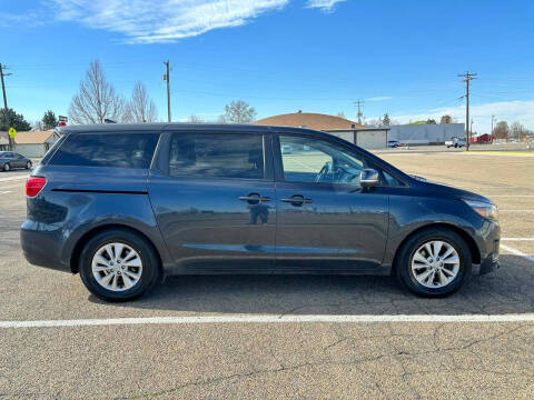 2017 Kia Sedona LX