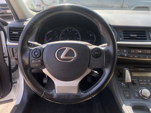 2017 Lexus CT 200h