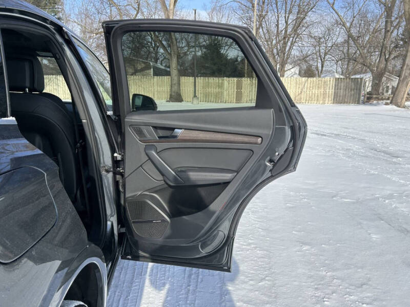 2025 Audi Q5 Sportback quattro S line Prem Plus 45 TFSI