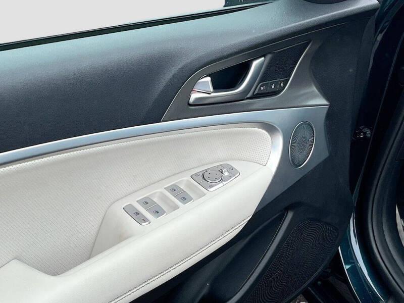 2024 Genesis G70