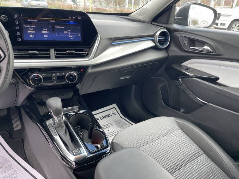 2024 Chevrolet Trax LT