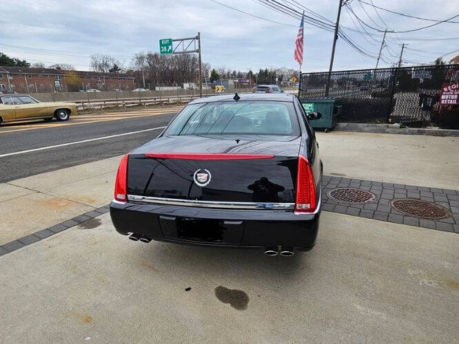 2011 Cadillac DTS
