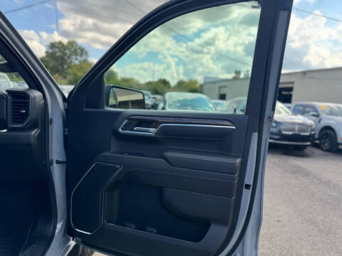 2024 GMC Sierra 1500 Elevation Standard