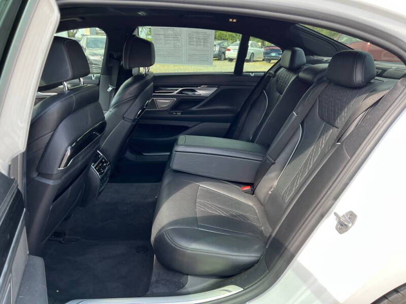 2019 BMW 7 Series 750i