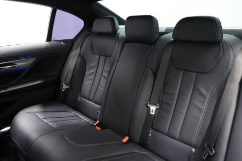 2021 BMW 7 Series 740i