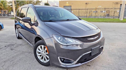 2019 Chrysler Pacifica Touring L