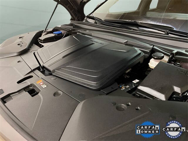 2024 Genesis GV60 Standard