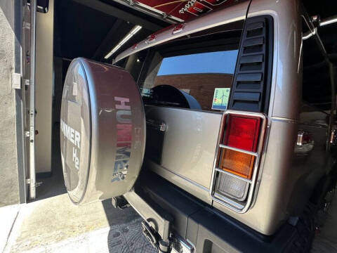 2004 HUMMER H2