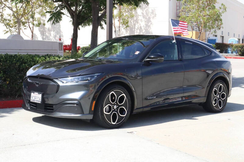 2022 Ford Mustang Mach-E Premium