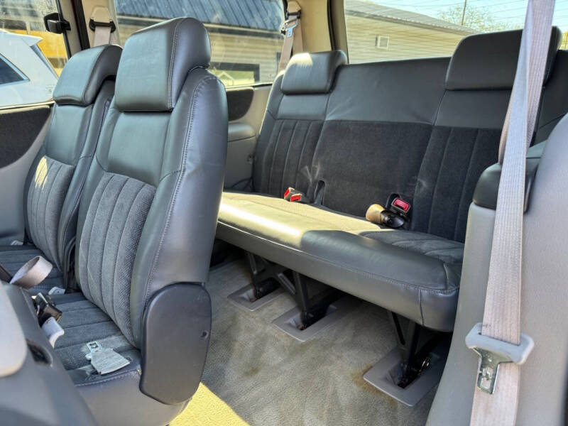 2002 Chevrolet Venture Warner Brothers