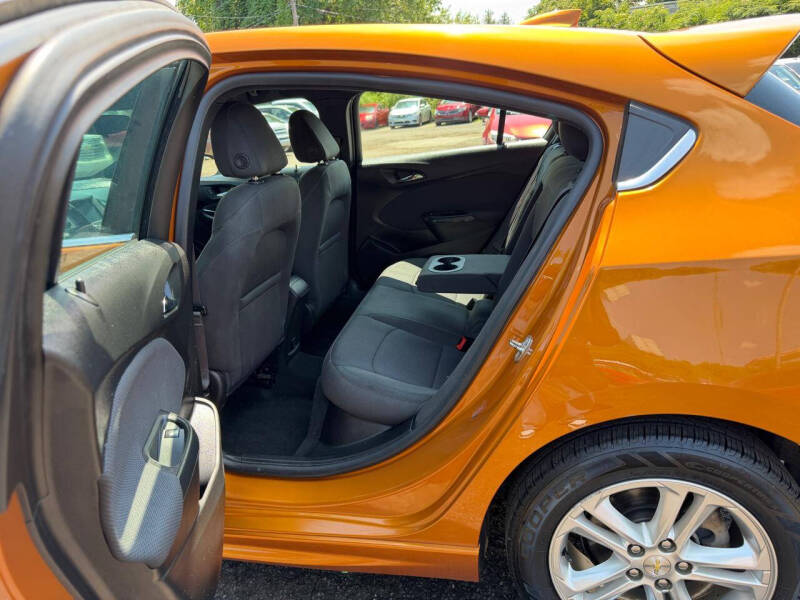 2017 Chevrolet Cruze LT Auto