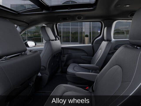 2027 Chrysler Pacifica Limited