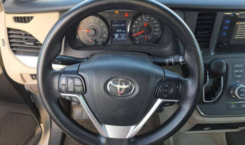 2017 Toyota Sienna L 7-Passenger