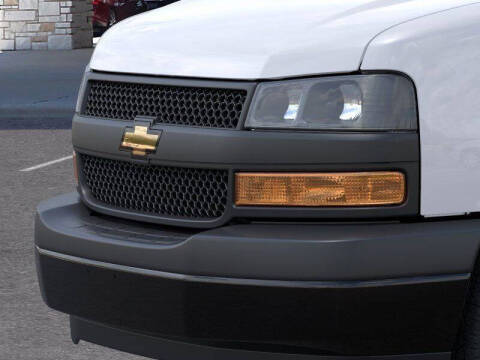 2025 Chevrolet Express 2500
