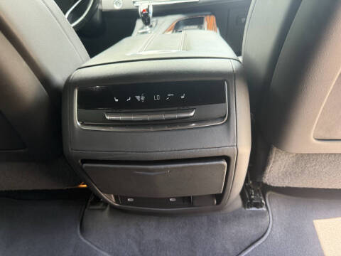 2022 Cadillac Escalade ESV Premium Luxury