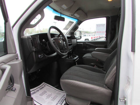 2022 Chevrolet Express 2500