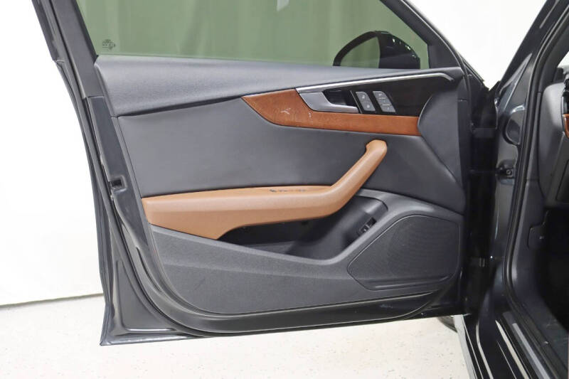 2022 Audi A4 quattro Premium 40 TFSI