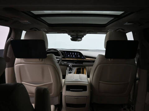 2023 Cadillac Escalade ESV Sport Platinum