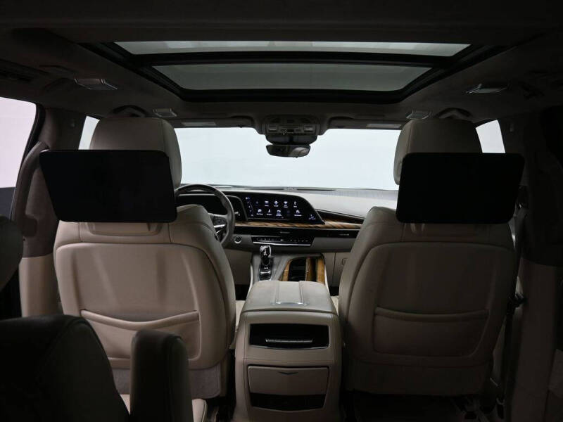 2023 Cadillac Escalade ESV Sport Platinum