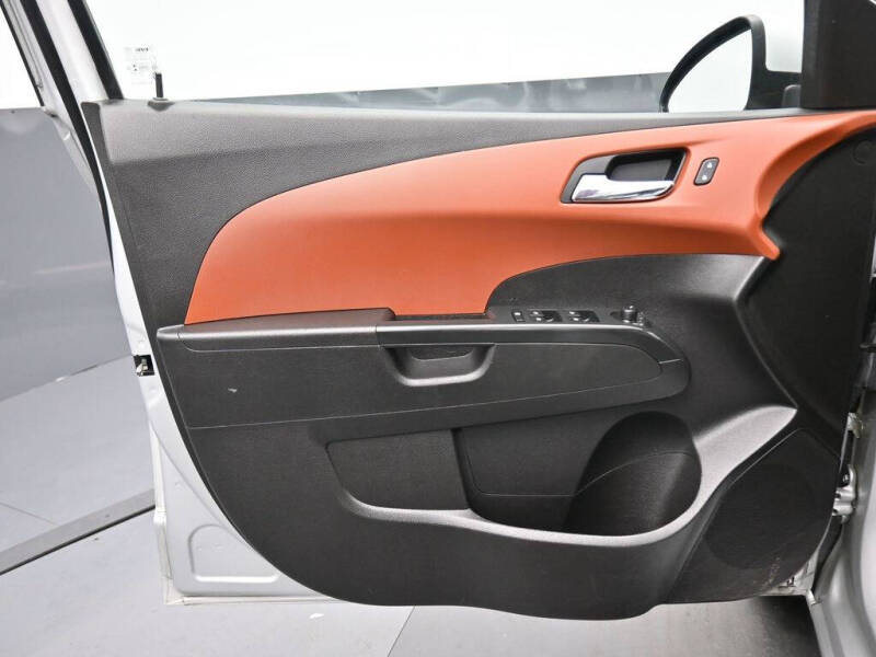 2015 Chevrolet Sonic LTZ Auto