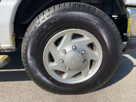 2013 Ford E-Series E-250