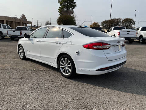 2017 Ford Fusion Hybrid SE