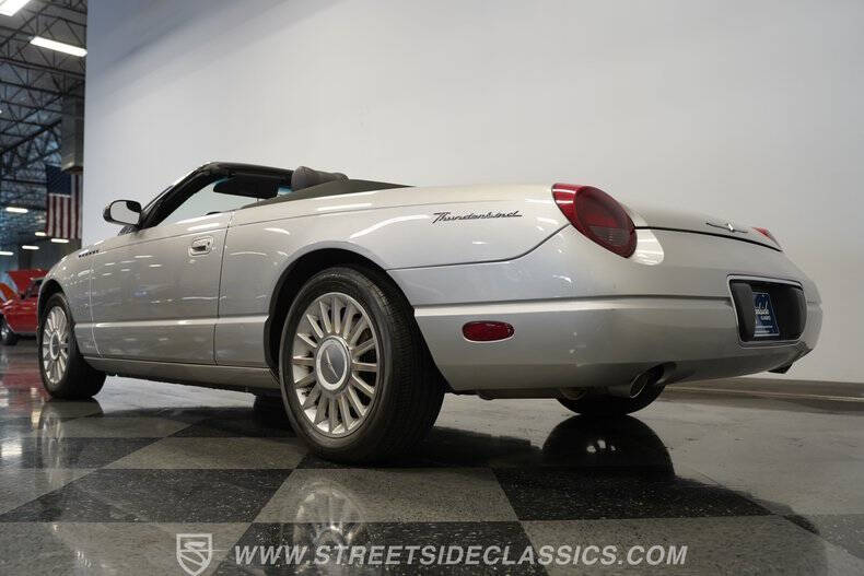 2004 Ford Thunderbird Deluxe