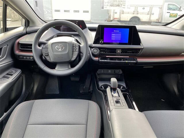 2026 Toyota Prius Plug-in Hybrid SE