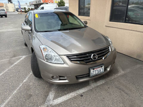 2012 Nissan Altima for sale at Showcase Luxury Cars II in Fresno CA