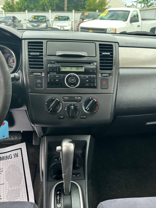 2007 Nissan Versa 1.8 S