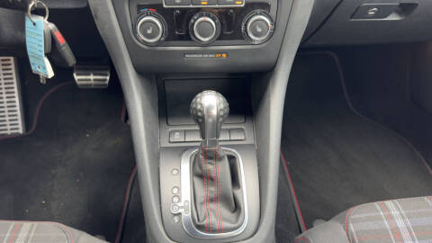 2013 Volkswagen GTI Wolfsburg Edition