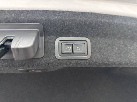 2025 Audi A6 quattro Prestige 55 TFSI