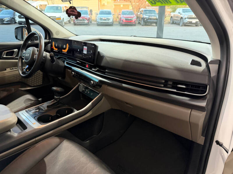 2025 Kia Carnival LXS