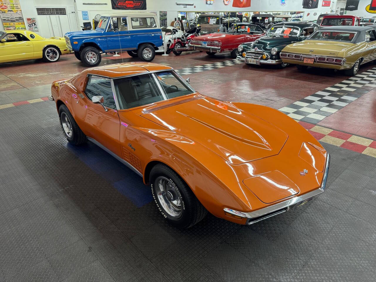 1972 Chevrolet Corvette 9