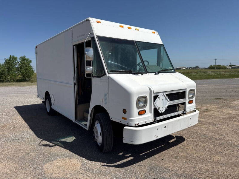 2000 Freightliner MT45 Chassis